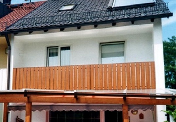 Balkonprofil in Golden Oak