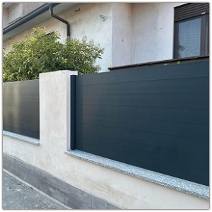 Sichtschutz aus Aluminium