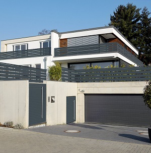 Alu-Balkonbretter in Anthrazit